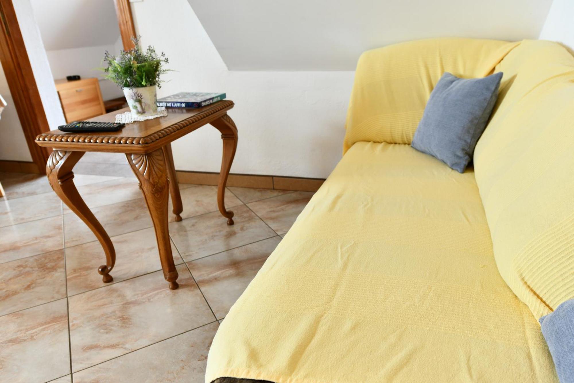 Apartment Anna Saborsko Bagian luar foto